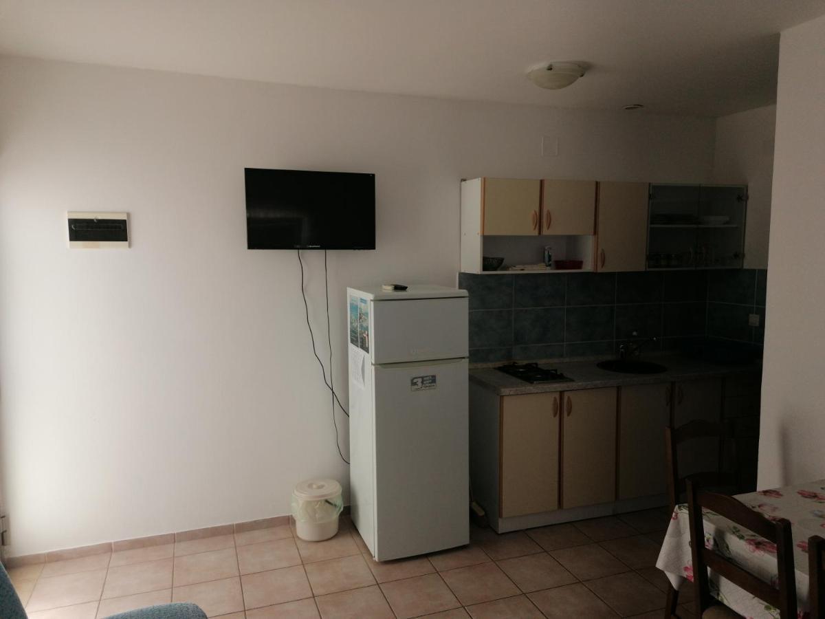 Apartments Mali Mate Tribalj Extérieur photo