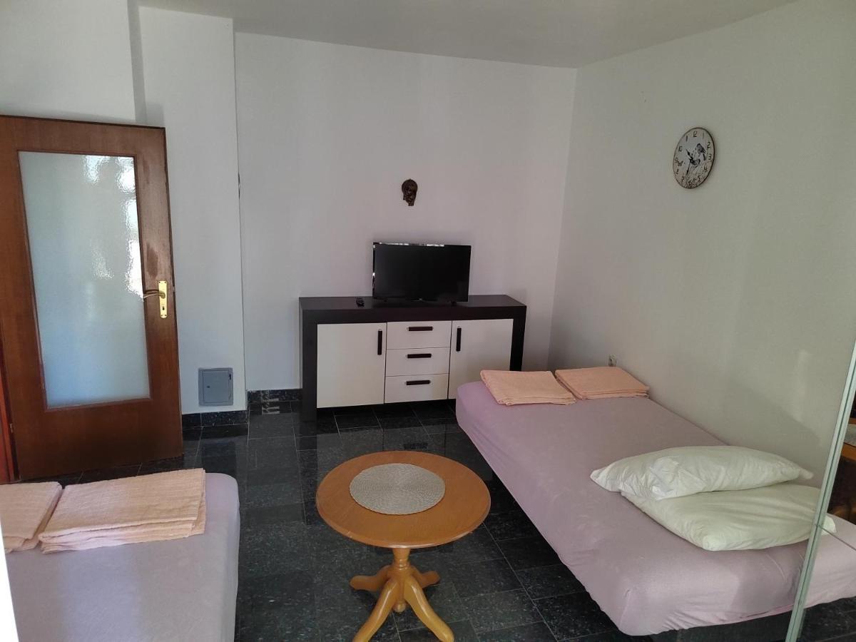 Apartments Mali Mate Tribalj Extérieur photo