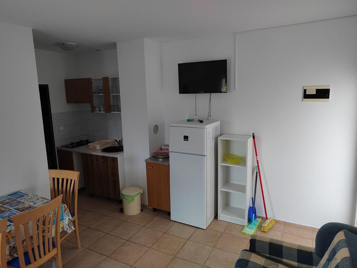 Apartments Mali Mate Tribalj Extérieur photo
