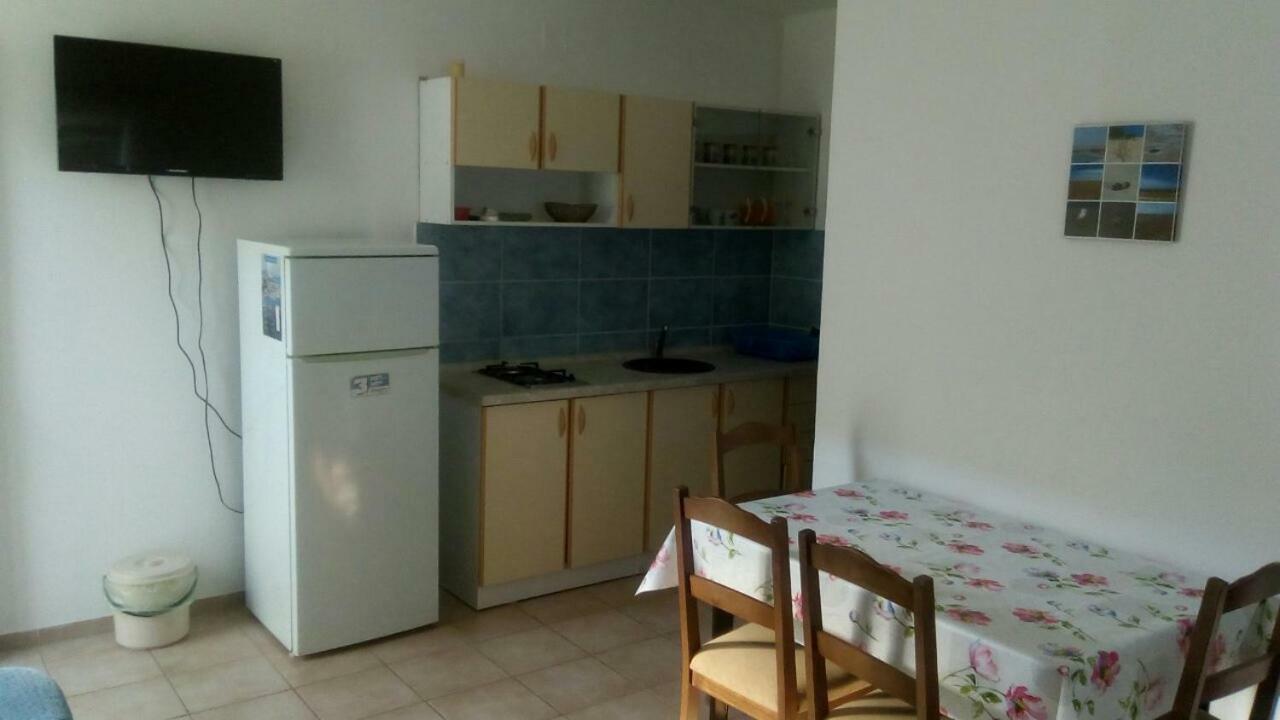 Apartments Mali Mate Tribalj Extérieur photo