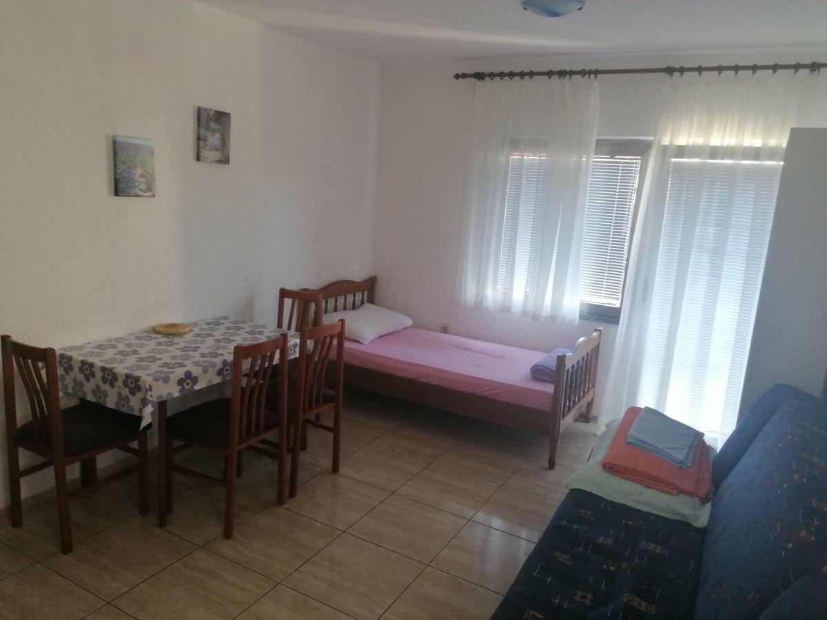 Apartments Mali Mate Tribalj Extérieur photo